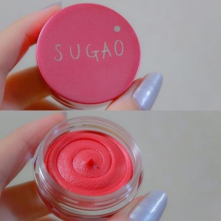 日韩绿茶婊们太犯规，居然用润唇霜做羞涩感发烧妆骗那些小男生