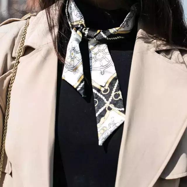 报告老师，中州大学的学生不好好穿衣服！