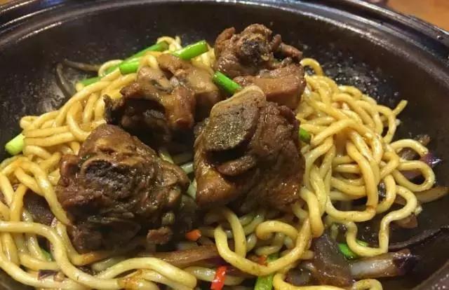 广州人均几十元吃到扶墙走的火锅,人均不到20就能吃撑的老店铺