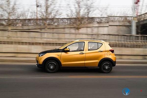 五万以内五门纯电动车,五万左右四门的电动汽车推荐