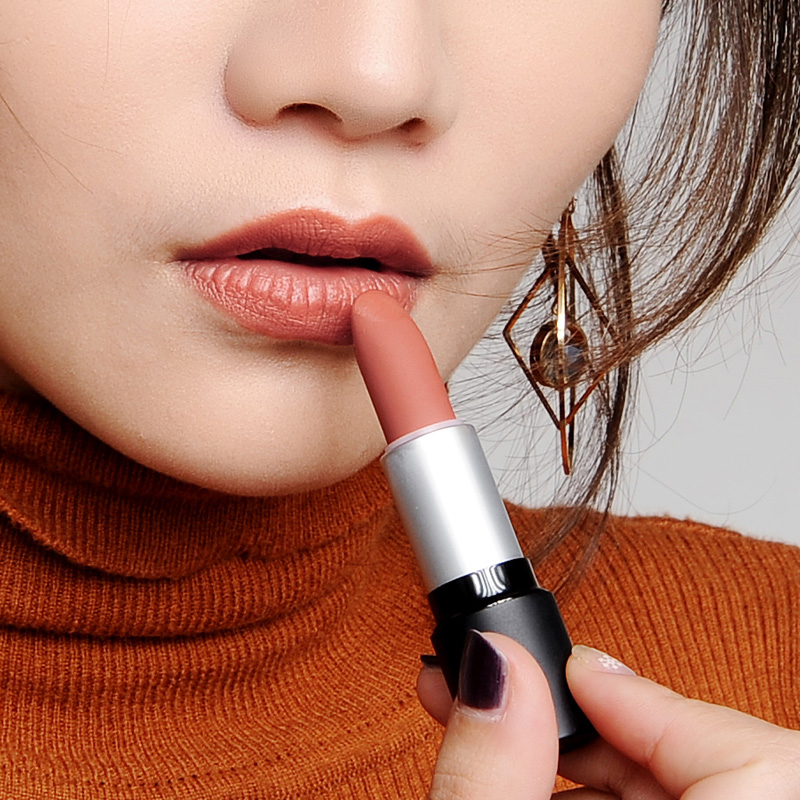 那些有魅力的女人,聪明女人都善用口红来提升魅力