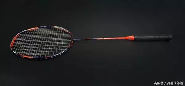 150左右均衡偏进攻的羽毛球拍,中杆偏硬的进攻羽毛球拍