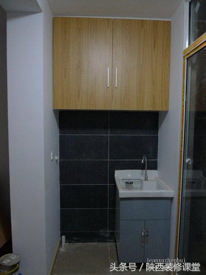 带天井的木头老房子,60平老房子一楼带院子