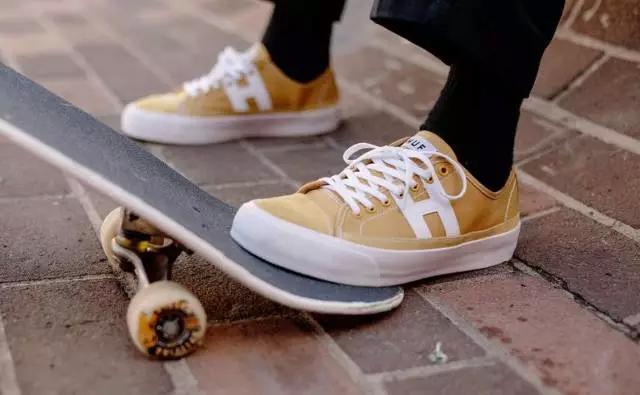 枫叶袜穿着不舒服,穿着枫叶袜