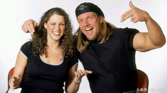 wwehhh夫妇vs隆达罗西,wwe2015年cm朋克