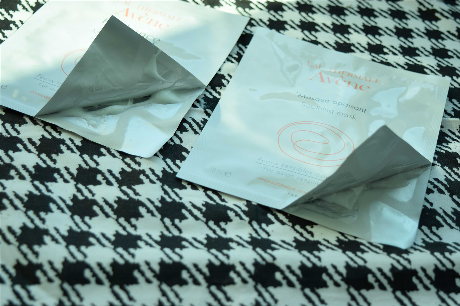 雅漾活泉修复霜的功效,雅漾舒缓保湿补水定妆活泉水