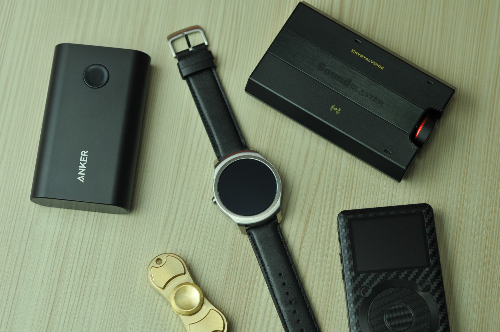 智能手表长得跟普通手表一样,智能手表都一个样