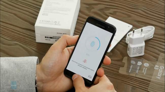 三星galaxya3手机发布,三星galaxya320174.7寸