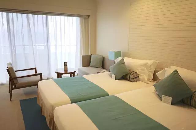 冲绳全日空万座海滨洲际酒店 (冲绳全日空洲际酒店)