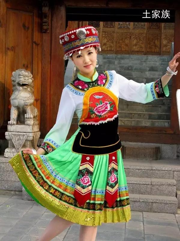 56个民族服饰的视频,56个民族男士服饰