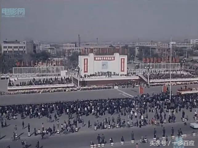 跟着山西太原第一部彩色故事片，穿越回1982年的三晋大地