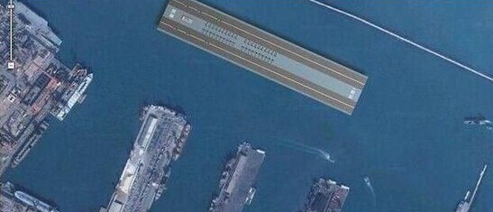 中国60吨超级航母图片,中国浮岛航母有多强