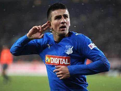 烟花虽美却也留下了瞬间的美好,烟火虽美但只是一瞬间