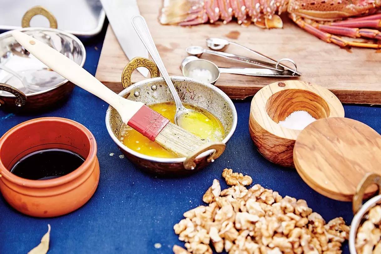 在澳洲抓澳洲小龙虾,澳大利亚捕龙虾