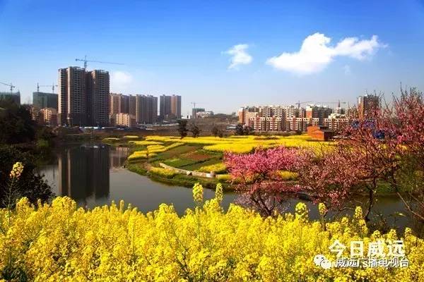 看山看水看日出日落,看山看水看古村