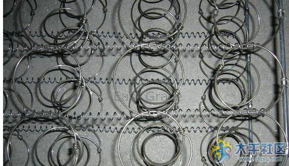 好床垫跟便宜的床垫有什么区别,买弹簧床垫好还是乳胶床垫好