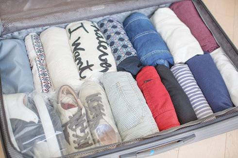 去度假怎么装行李整理省空间,沉浸式收拾行李箱出去旅行