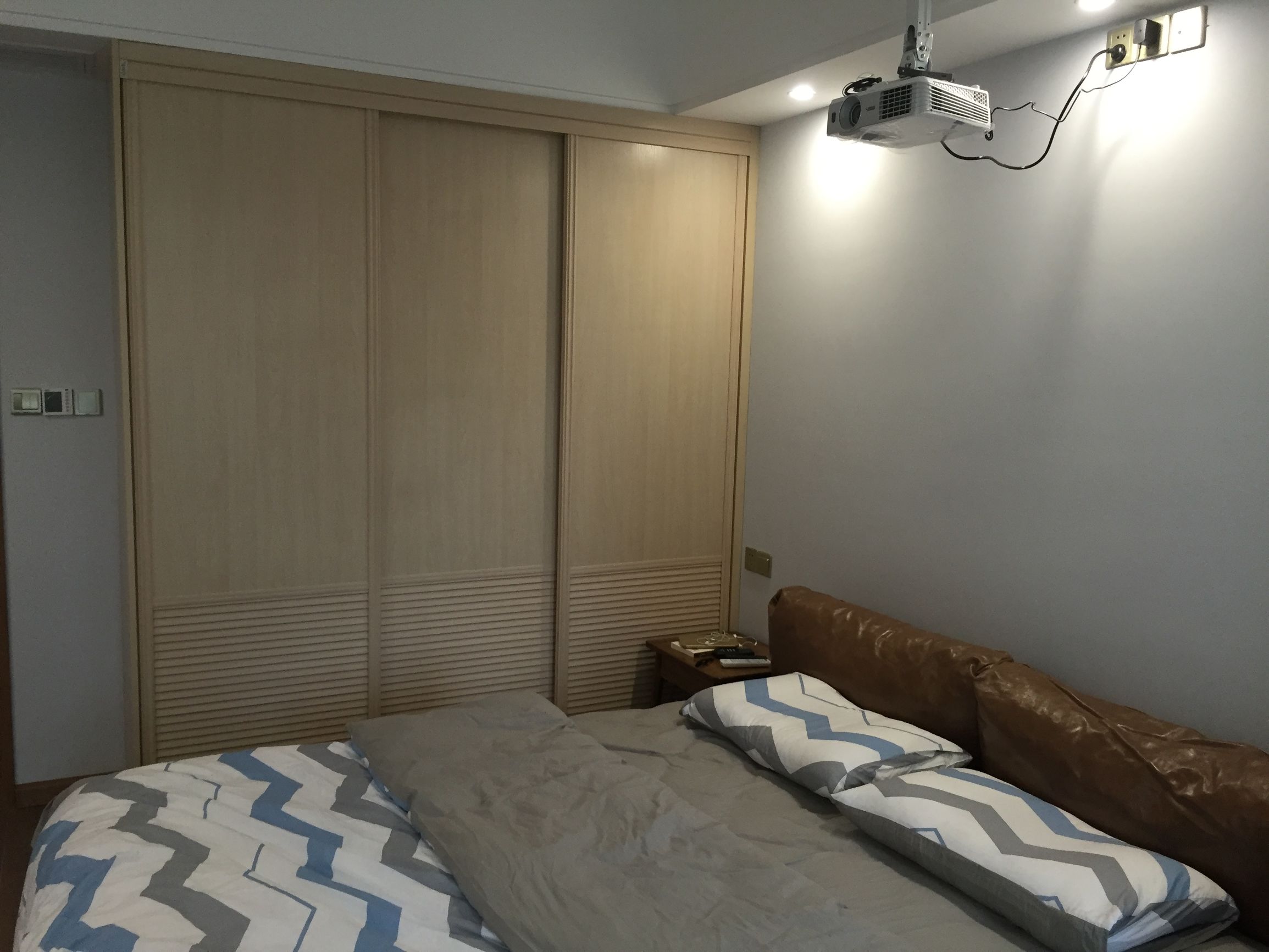 两口子装修房子欲哭无泪,房子给老婆装修弄得一塌糊涂