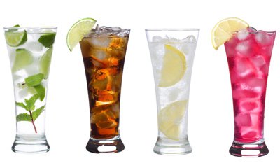 孕妇能不能喝碳酸饮料雪碧,孕后期喝碳酸饮料对胎儿有何影响