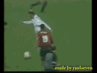 顶级后卫足球名场面,盘点足球教练让人惊艳的停球