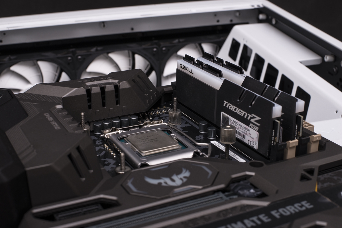 华硕电脑玩生化危机,华硕无畏15i生化危机