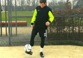 足球弧线球怎么提升射门力度,足球涨球技巧