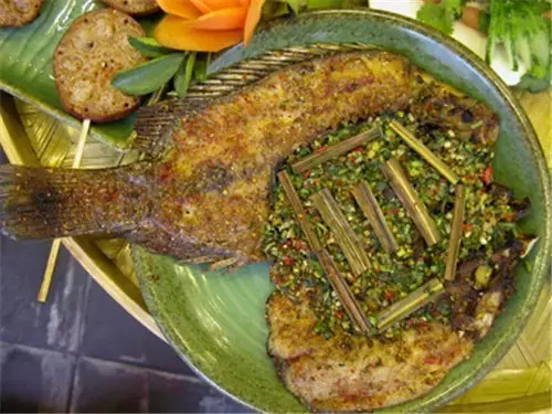 西双版纳旅游好吃的,西双版纳旅游好吃的水果