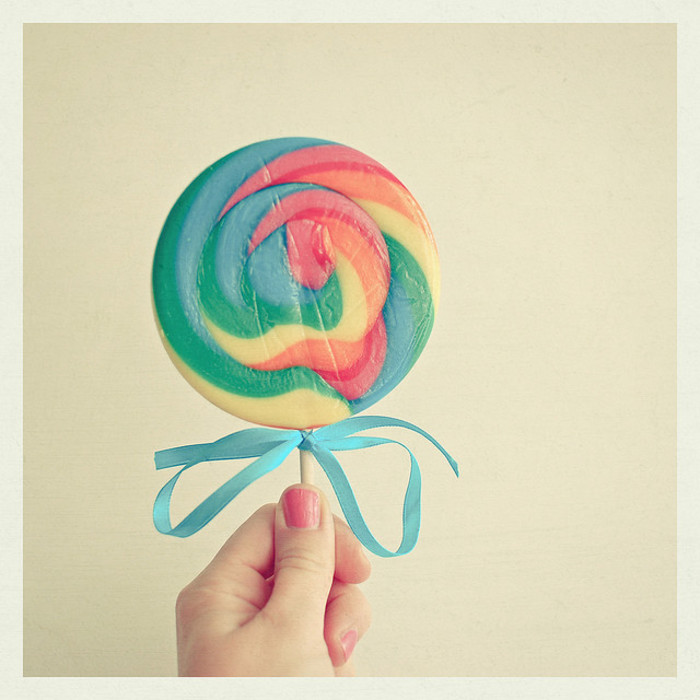 宝宝吃了白糖水怎么办,宝宝糖吃多了有什么危害