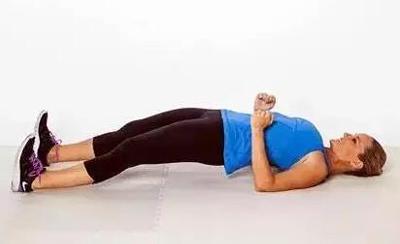 背宽厚怎么锻炼成美背,瘦背美背训练