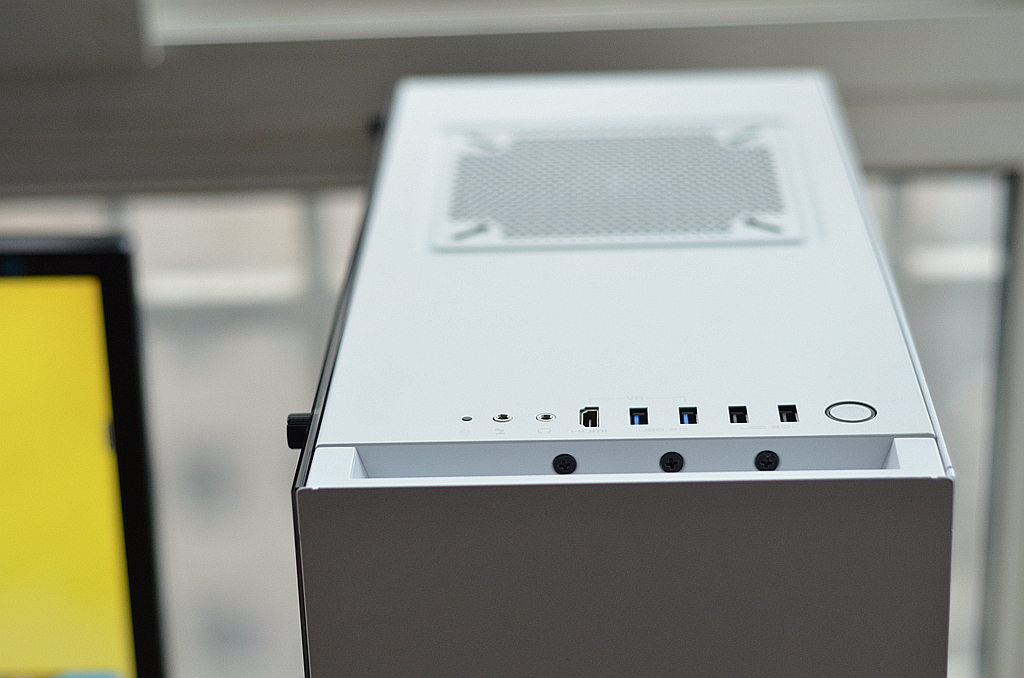 其实5.1G的i77700K并没有多牛逼