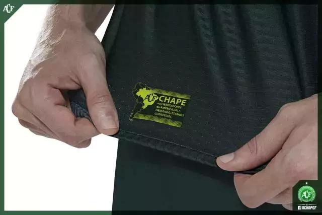 沙佩科恩斯新球员,沙佩科恩斯杯球衣