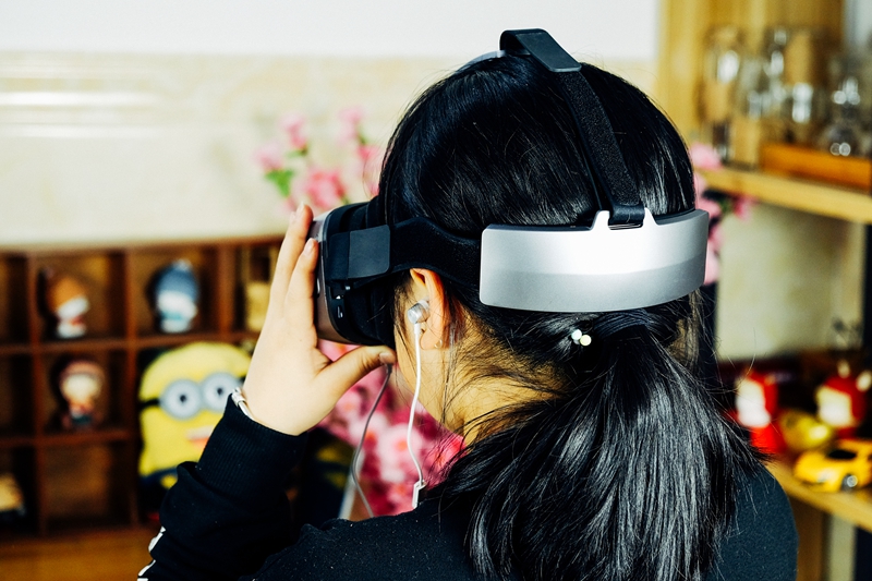 推荐哪种vr眼镜一体机,大朋m2vr一体机和小鸟vr哪个好