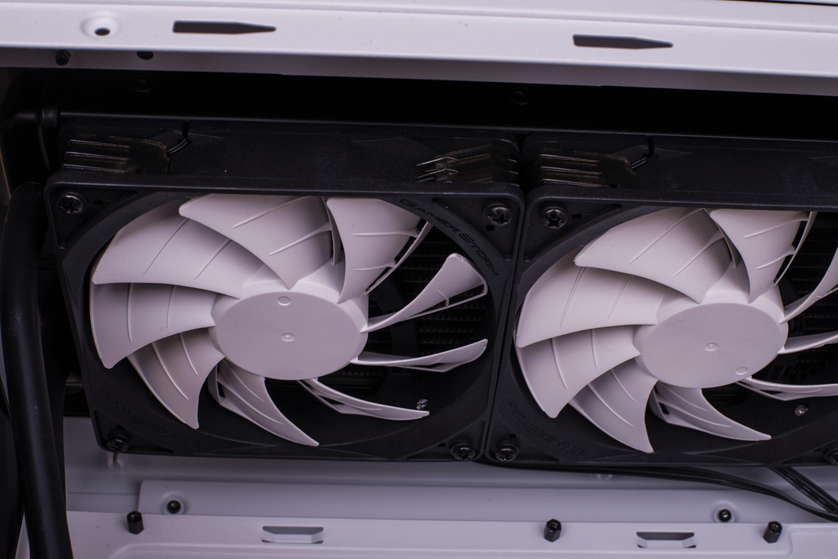 华硕电脑玩生化危机,华硕无畏15i生化危机