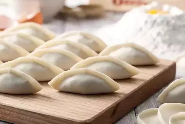 椁愰ギ鐣岀殑鍗庝负,鍗庝负楗哄瓙