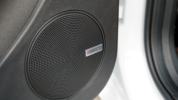 居家代步新能源车推荐10万,家用轿车奇瑞艾瑞泽5