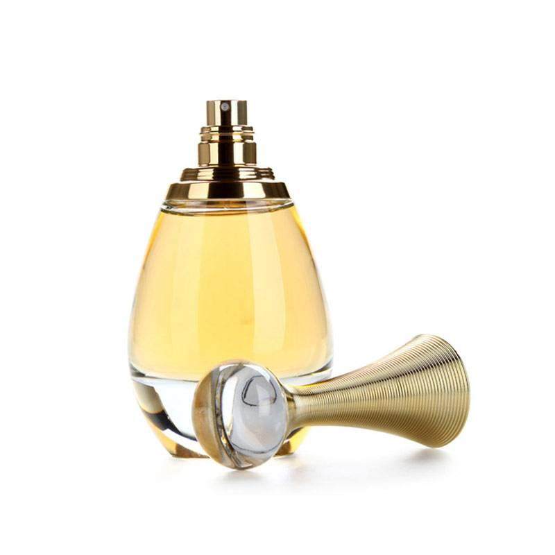 每个女人离不开香水,每个女人都离不开香水