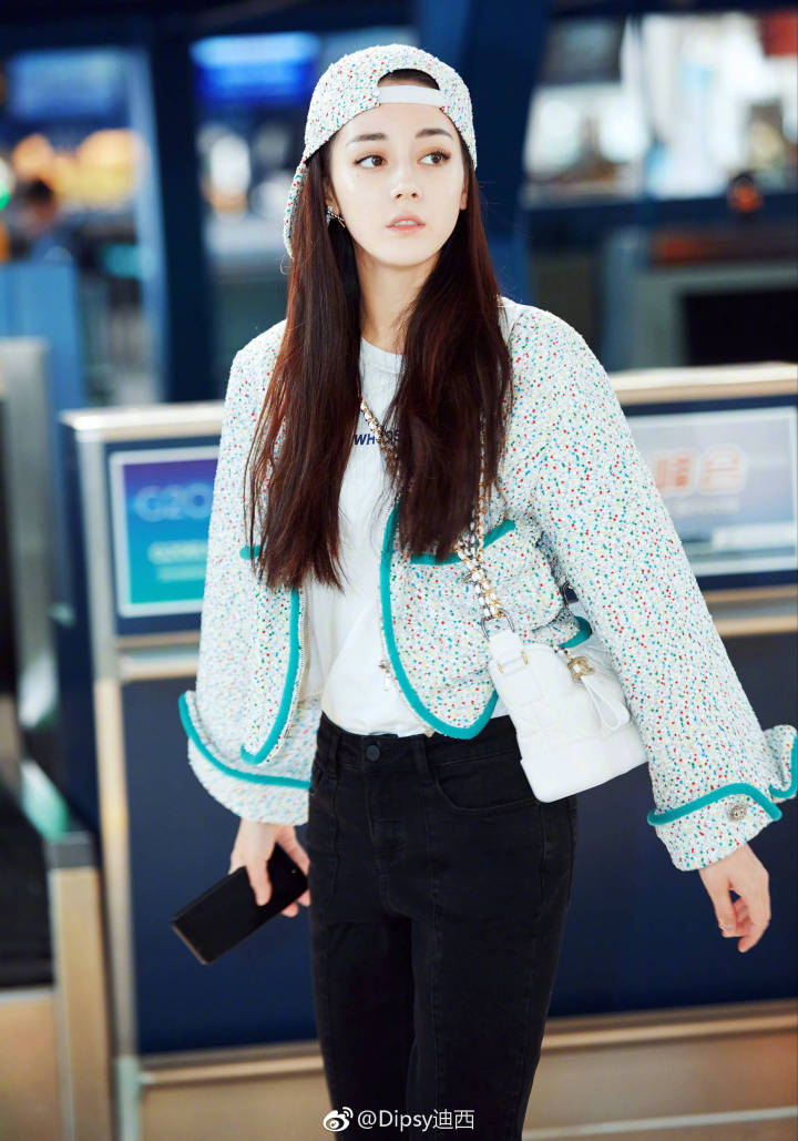 女王大幂幂带货,带货女王杨幂又出新穿搭了