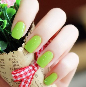 光疗延长甲不用打磨机怎么卸掉,如何自己在家卸掉光疗美甲