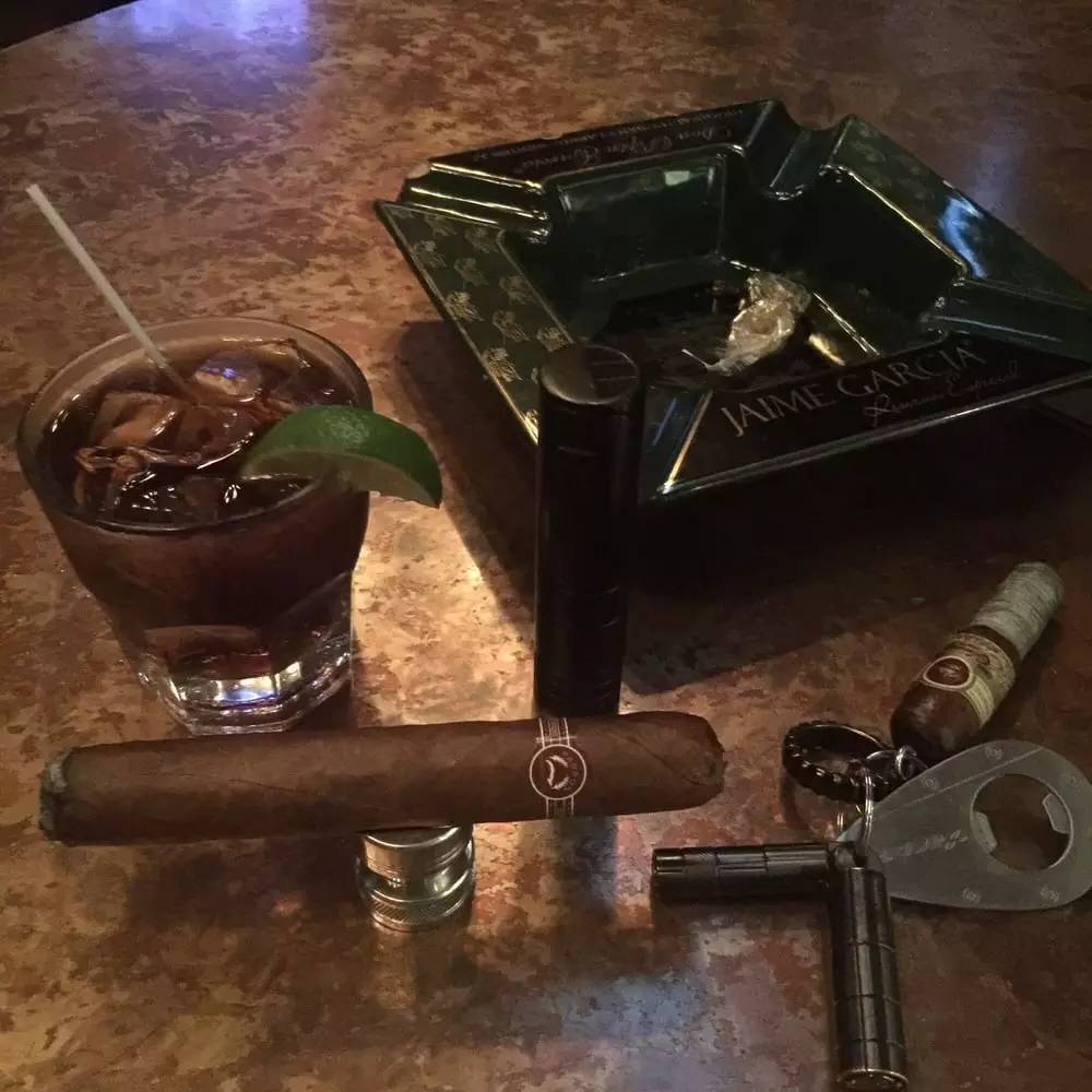 魔都顶级雪茄俱乐部,洛杉矶奥特莱斯雪茄店