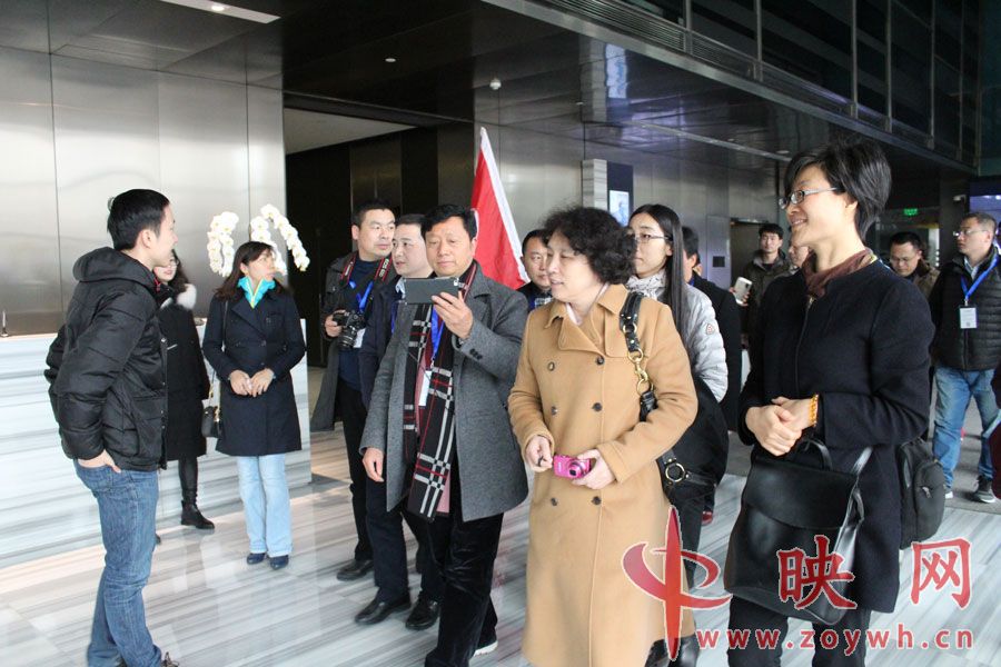 全国各高校老师和企业家们共赴北京威爱教育-HTCVIVE公司参观虚拟现实研究中心地