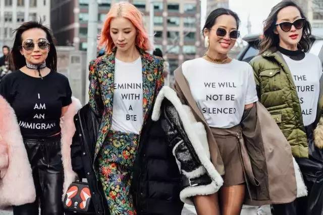 春天t恤最新款,春季t恤怎么穿比较好看