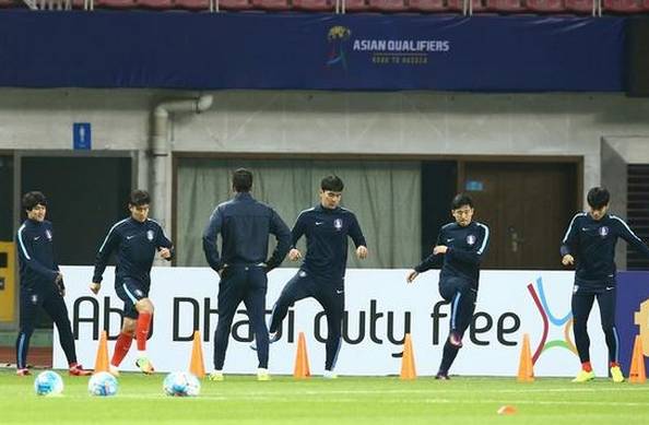 国足直播今天足球比赛,足球梦在线观看