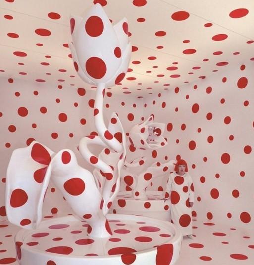 草间弥生9岁精神病33岁爱59岁老头，维持十年无性恋爱