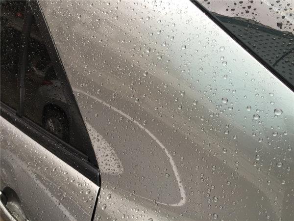 车漆保护方面打蜡好还是镀膜好,平时护理车漆用蜡好还是镀膜好