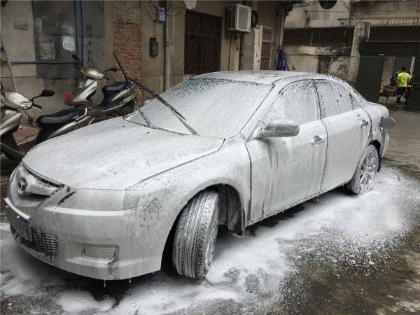 车漆保护方面打蜡好还是镀膜好,平时护理车漆用蜡好还是镀膜好