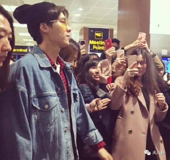 中国队赢韩国队球迷唱歌,中国队赢韩国队球迷反应