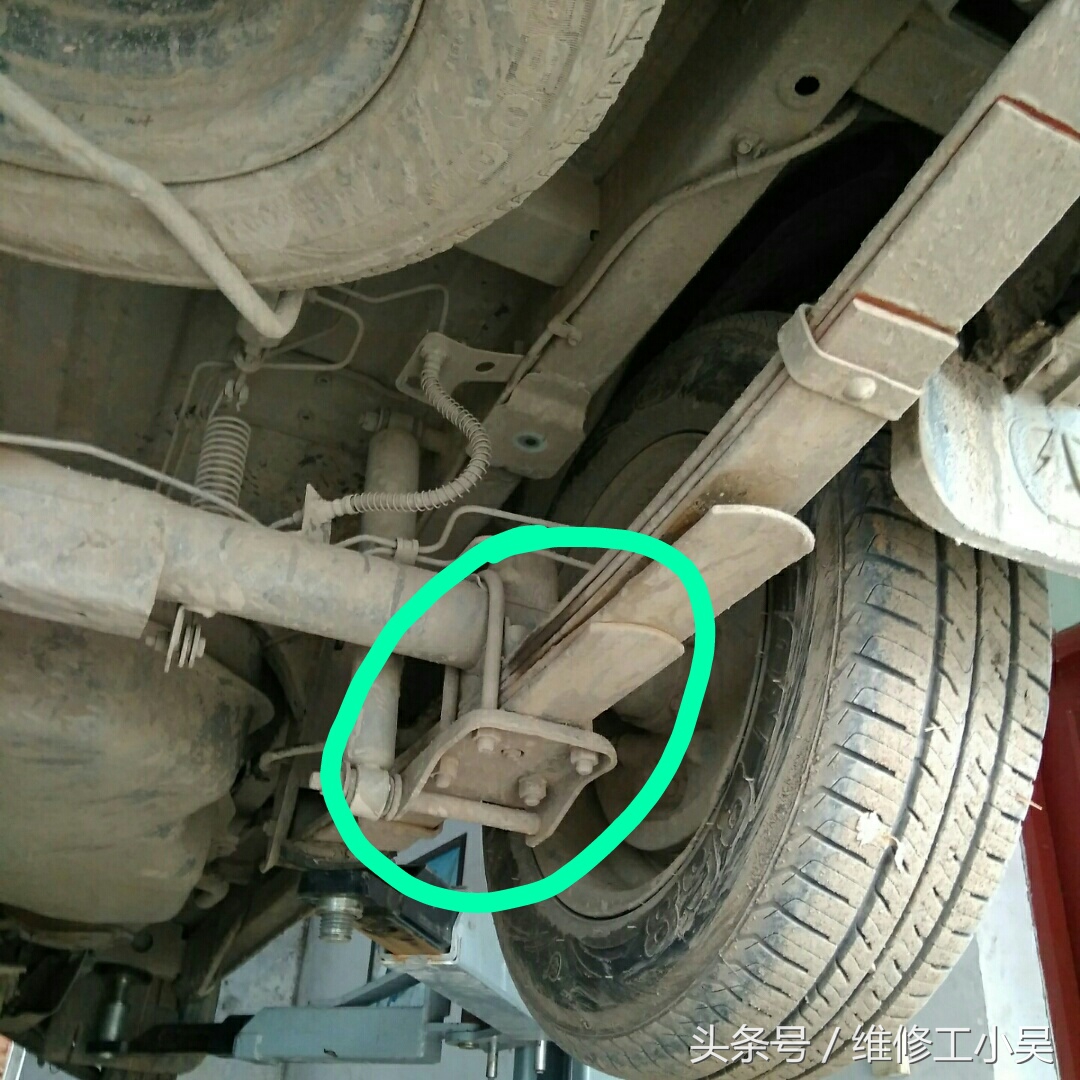 汽车满载车身下降,车辆载重一边重会导致车辆不平吗