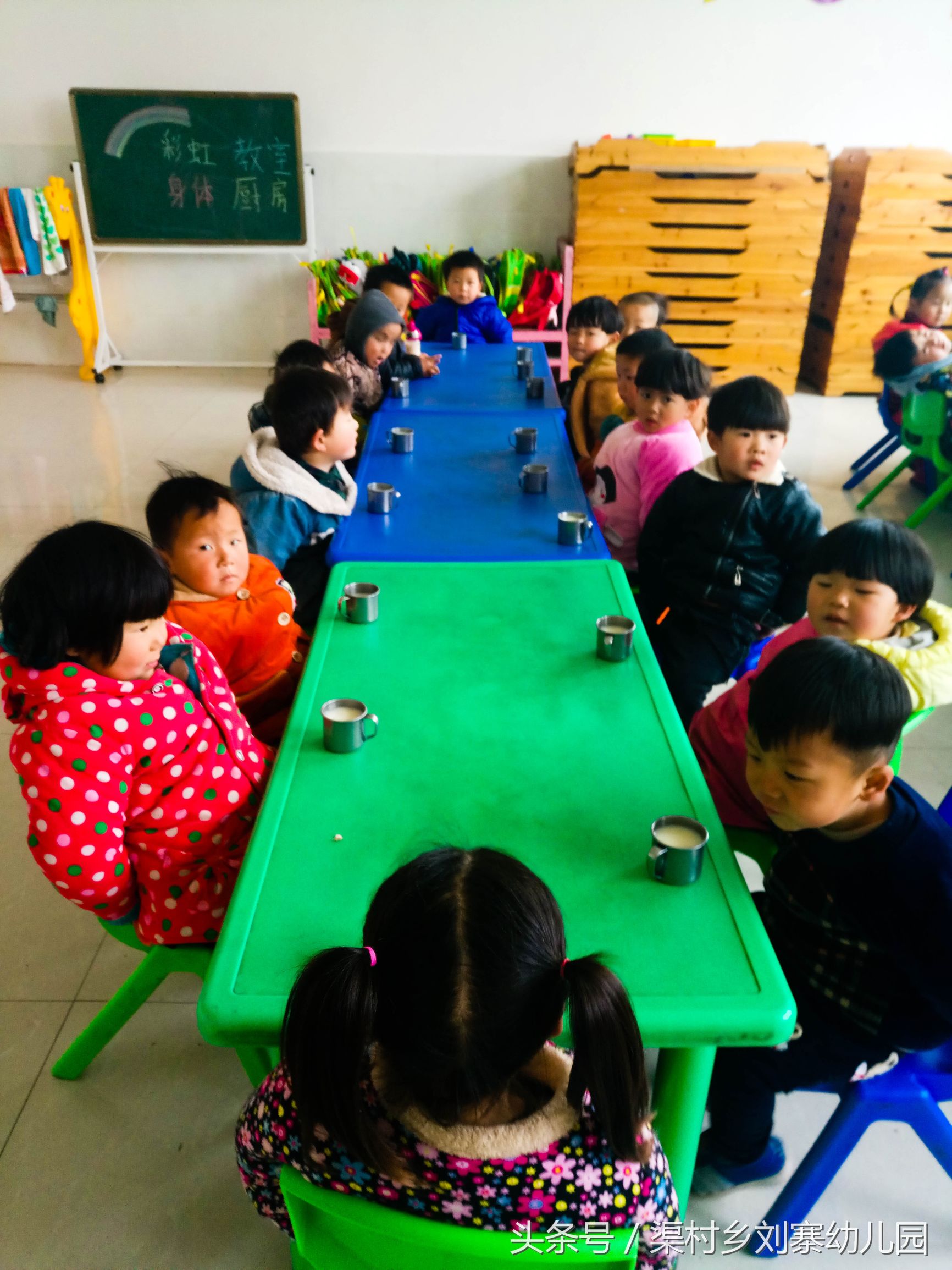 孩子每天在刘寨幼儿园吃什么呢？·孩子成长日记第二期