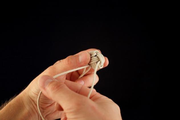 足球手工挂饰制作,足球编织绳