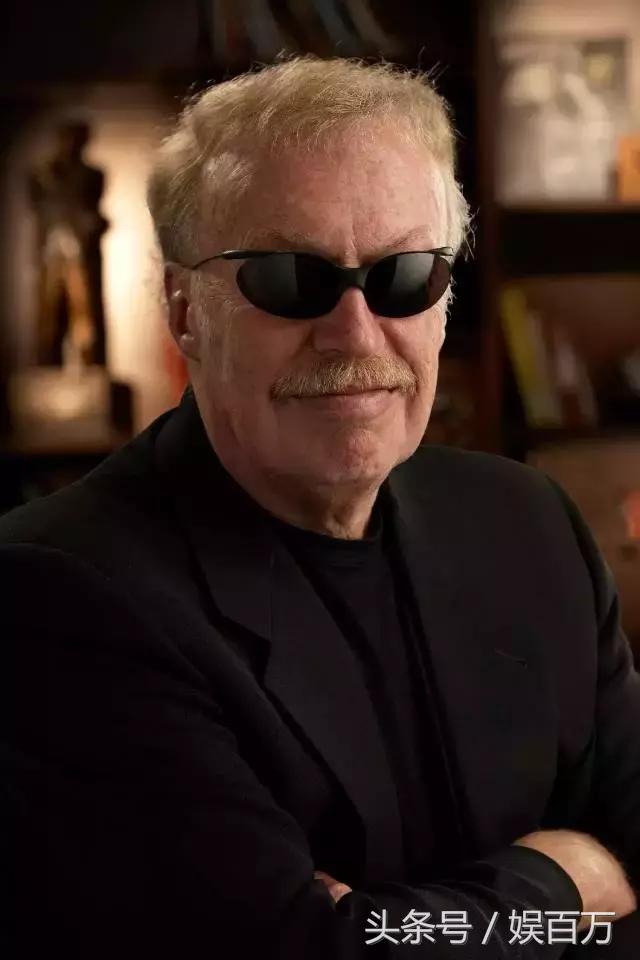 耐克公司总裁的儿子,耐克创始人和他的儿子